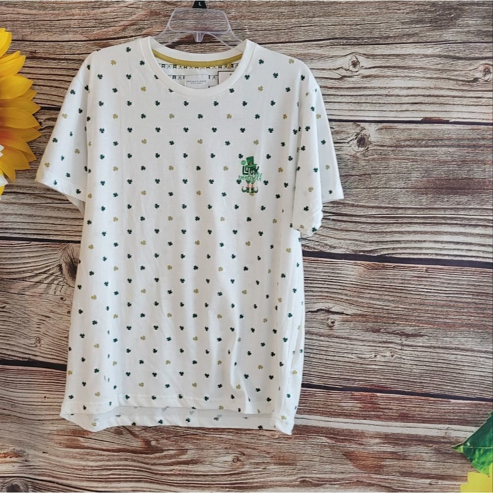 Demin & Flower Women's St Patrick's deign short Sleeve tee NWT